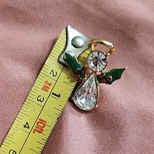 Angel Pin